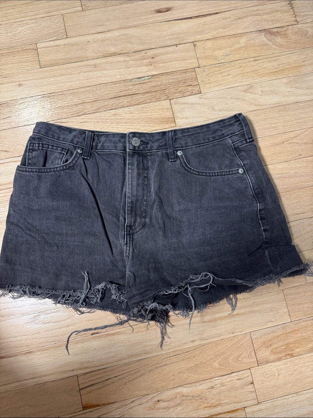 Forever 21 Black Frayed Hem High-Rise Denim Shorts